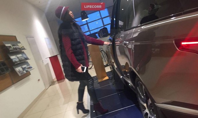 Бузова покупает авто взамен «Мерседеса», который забрал Тарасов