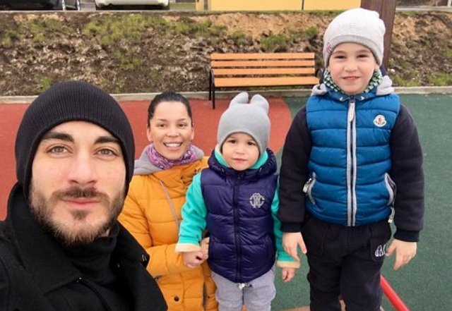 «СтарХит»: Почему Юлия Салибекова лупит детей?