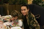 Элина Карякина в ужасе от нового друга дочери