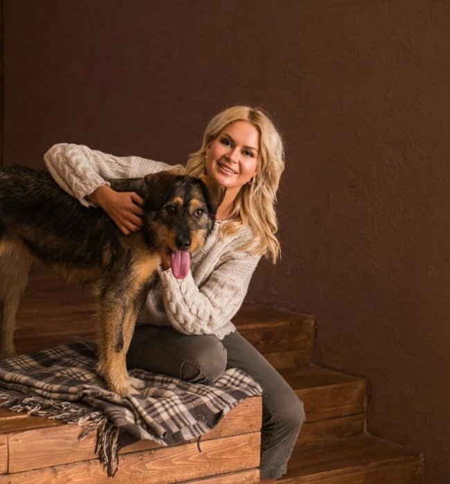 Ольга Орлова и Марина Африкантова пристраивают собак из приюта