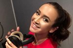 Ольга Бузова наплевала на правила пунктуации русского языка?