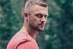 Виктор Литвинов перестал носить обручальное кольцо