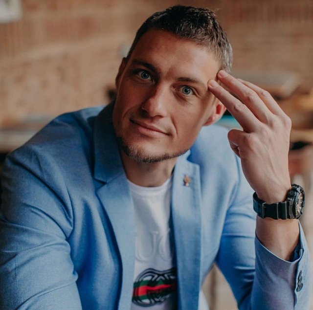 Александр Задойнов: Принять или отклонить предложение? Александр Задойнов: Принять или отклонить предложение?