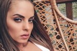 Почему орги не видят в Ефременковой успешную певицу?