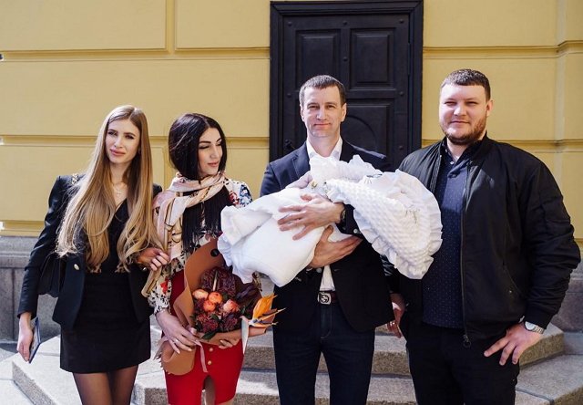 Дана Кварацхелия: Изначально я хотела покрестить сыночка на 40-й день Дана Кварацхелия: Изначально я хотела покрестить сыночка на 40-й день