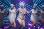Вера Курочка: Или Оля просто ярая поклонница JLo?