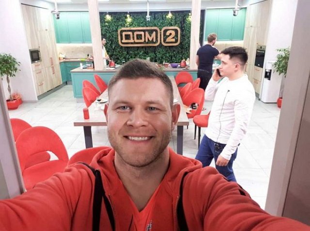 Дмитрий Савин не выдержал проверки Алексы Дёминой