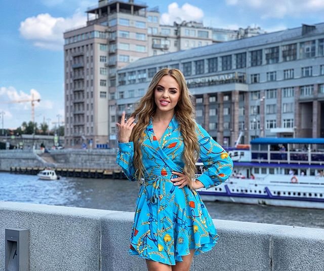 Слухи о замужестве Юлии Ефременковой набирают популярность