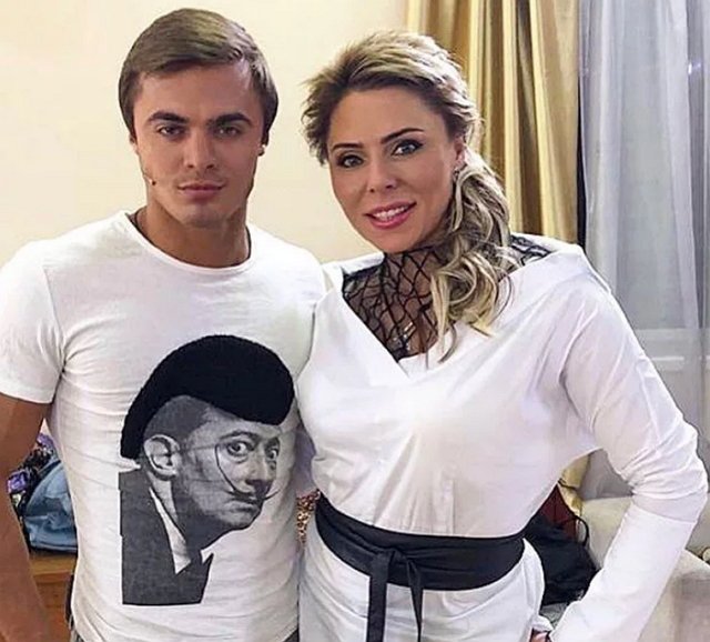 Татьяна Африкантова заявила о беременности Майи Донцовой