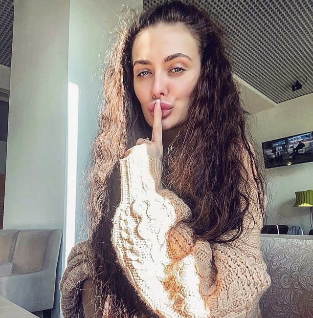 Юлия Жукова: Грудь и нос я делала неоднократно Юлия Жукова: Грудь и нос я делала неоднократно