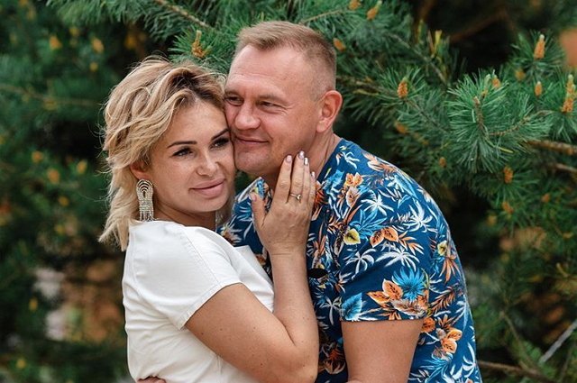Меньщиков попросил у матери Гели родительского благословения Меньщиков попросил у матери Гели родительского благословения