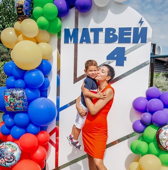 Лиза Шароха: В 5 утра у меня начались схватки Лиза Шароха: В 5 утра у меня начались схватки