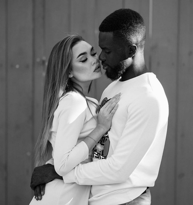 Полина Малинина: Нашим отношениям нет ещё и месяца Полина Малинина: Нашим отношениям нет ещё и месяца