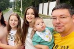 Андрей Чуев: Хотим отдать Сашу в садик в Дубае