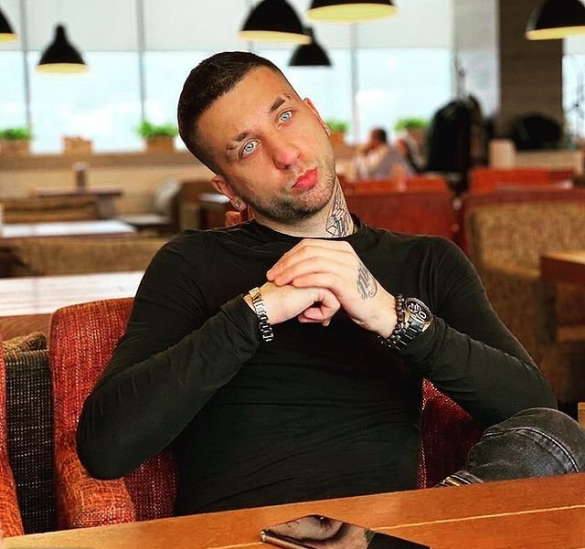 Новенький участник проекта Руслан Перов Новенький участник проекта Руслан Перов