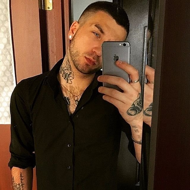 Новенький участник проекта Руслан Перов Новенький участник проекта Руслан Перов