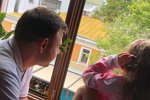 Валерий Блюменкранц на прогулке с Бетти