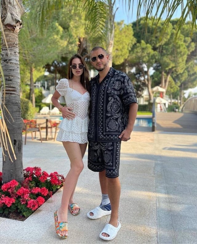 Александра Артёмова: Нет смысла это скрывать! Александра Артёмова: Нет смысла это скрывать!