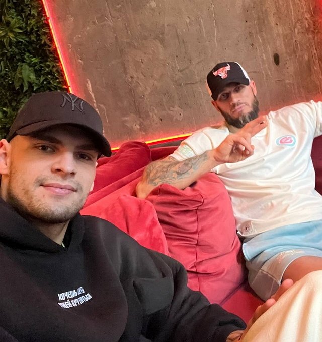 Александр Федотов: Я здесь, я живой Александр Федотов: Я здесь, я живой