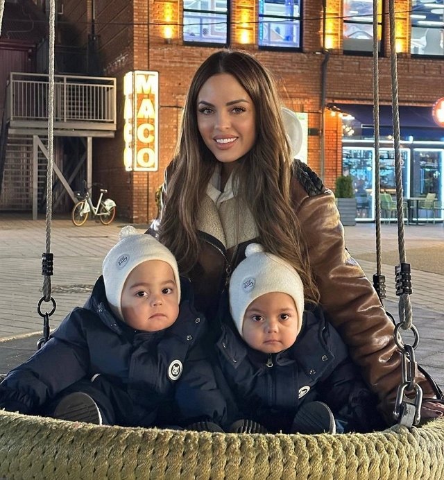 Юлия Ефременкова: Им совершенно плевать на своих детей