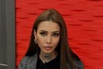 Клавдия Безверхова начала вывозить с поляны свои вещи