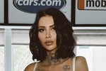 Клава Безверхова: Я люблю тачки и это моя стихия