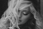 Элина Рахимова в одиночестве отправилась за покупками