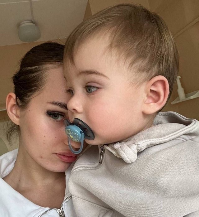 Тигран Салибеков снова обидел свою жену Викторию Тигран Салибеков снова обидел свою жену Викторию