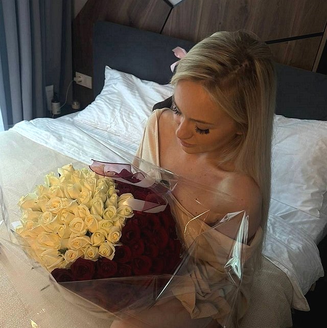Элина Рахимова в шоке от наглости новичков Дома-2 Элина Рахимова в шоке от наглости новичков Дома-2