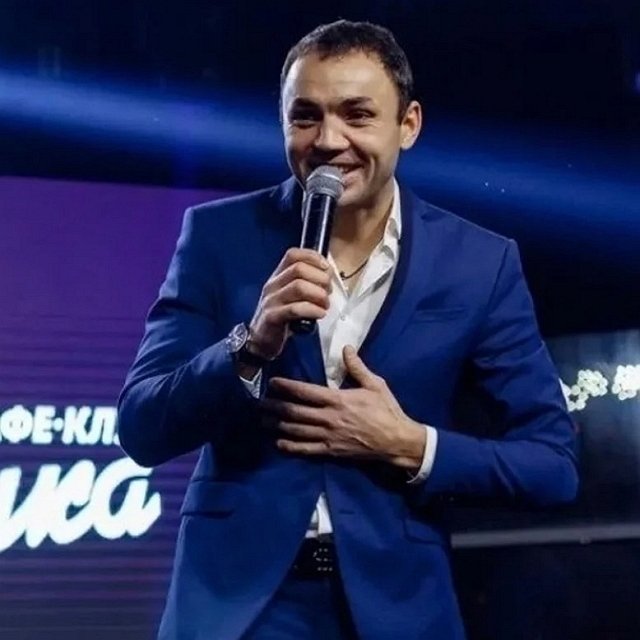 Александр Гобозов: Если нужен ведущий - пишите мне Александр Гобозов: Если нужен ведущий - пишите мне