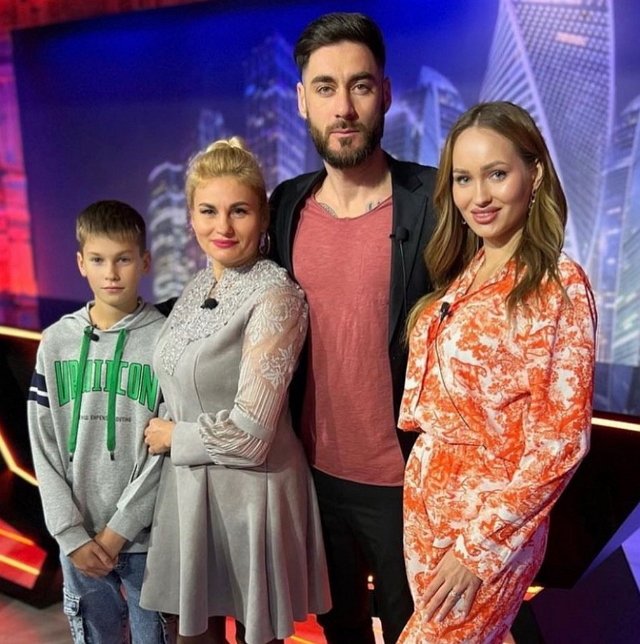 Виктория Салибекова нашла повод для ссоры с матерью Виктория Салибекова нашла повод для ссоры с матерью