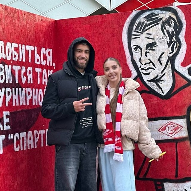 Игорь Григорьев теперь спит в мужской спальне? Игорь Григорьев теперь спит в мужской спальне?