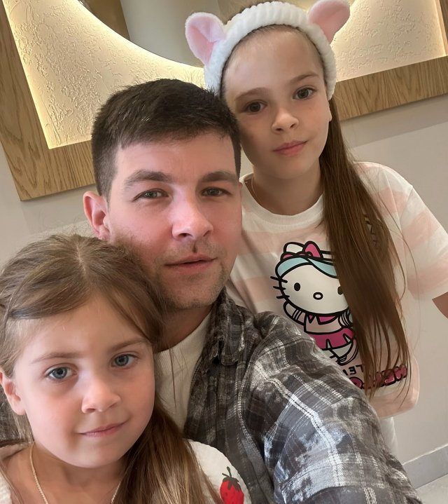Дмитрий Дмитренко провёл время с дочками Дмитрий Дмитренко провёл время с дочками