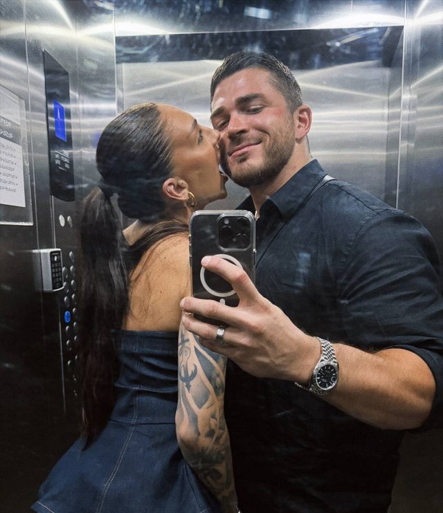 Роман Капаклы: Едем к маленькому человеку по имени Мия Роман Капаклы: Едем к маленькому человеку по имени Мия