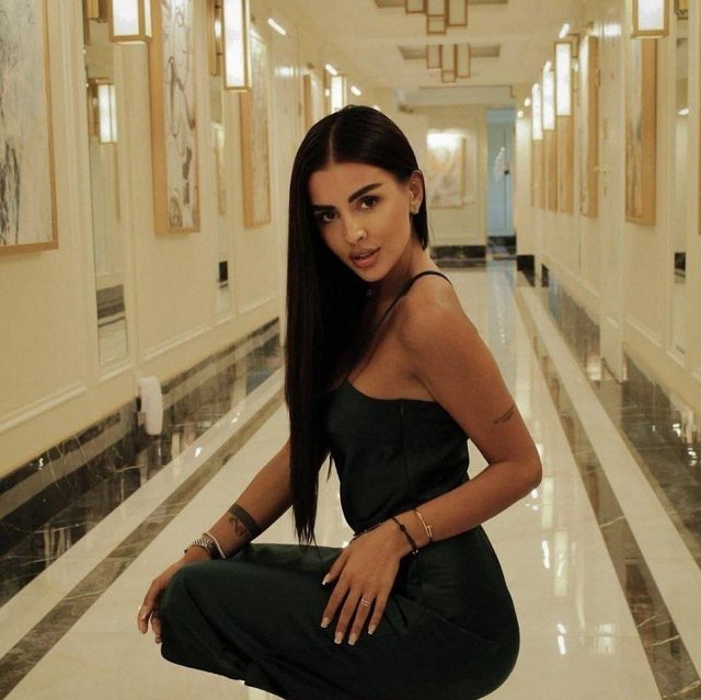 Кристина Бухынбалтэ прилетела в Сочи и остановилась на Доме-2 Кристина Бухынбалтэ прилетела в Сочи и остановилась на Доме-2