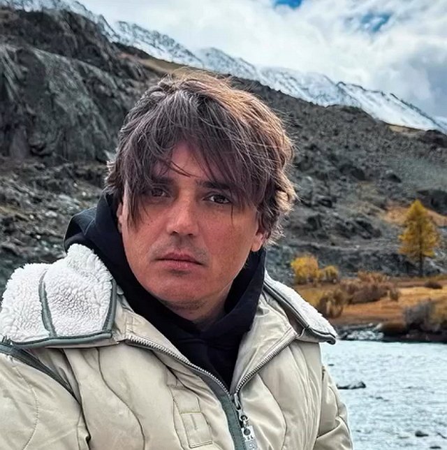Евгений Кузин больше не в отношениях? Евгений Кузин больше не в отношениях?