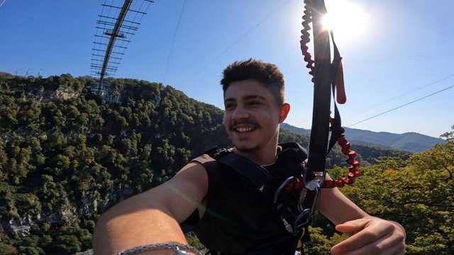 Никита Гуранда решился на полёт над пропастью Никита Гуранда решился на полёт над пропастью