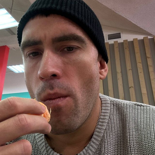 Григорьев считает, что жена Салибекова скоро сядет ему на шею Григорьев считает, что жена Салибекова скоро сядет ему на шею