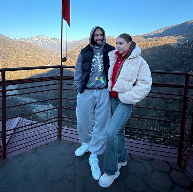 Игорь Григорьев снова начал ухаживать за Катей Квашниковой Игорь Григорьев снова начал ухаживать за Катей Квашниковой