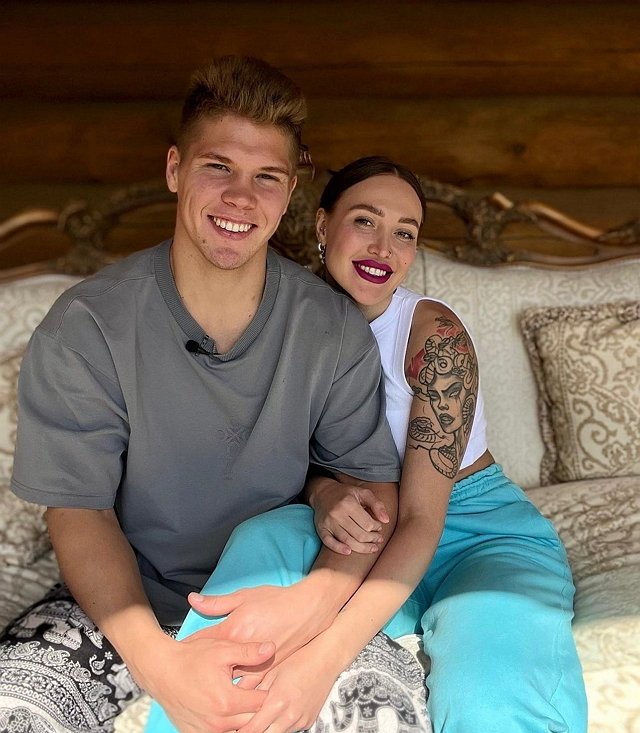 Иван Барзиков: Дай Бог ей счастья, здоровья, свадьбы Иван Барзиков: Дай Бог ей счастья, здоровья, свадьбы