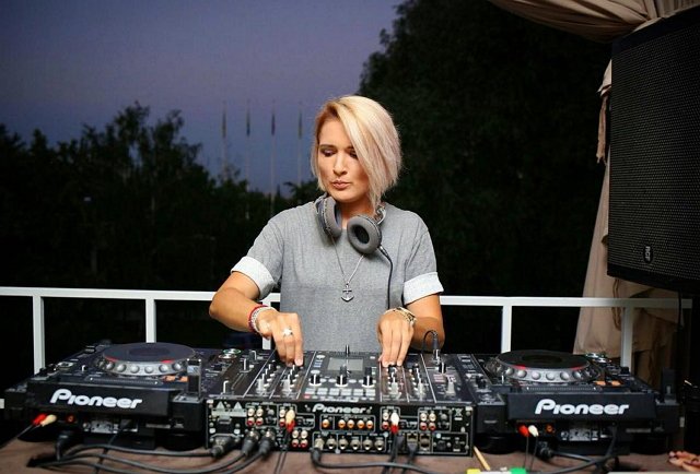 Ольга Солнце: Это был его способ заработать Ольга Солнце: Это был его способ заработать