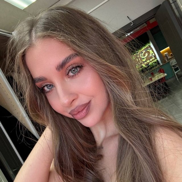 Квашникова не уходит от Григорьева из-за «квадратной башки»?