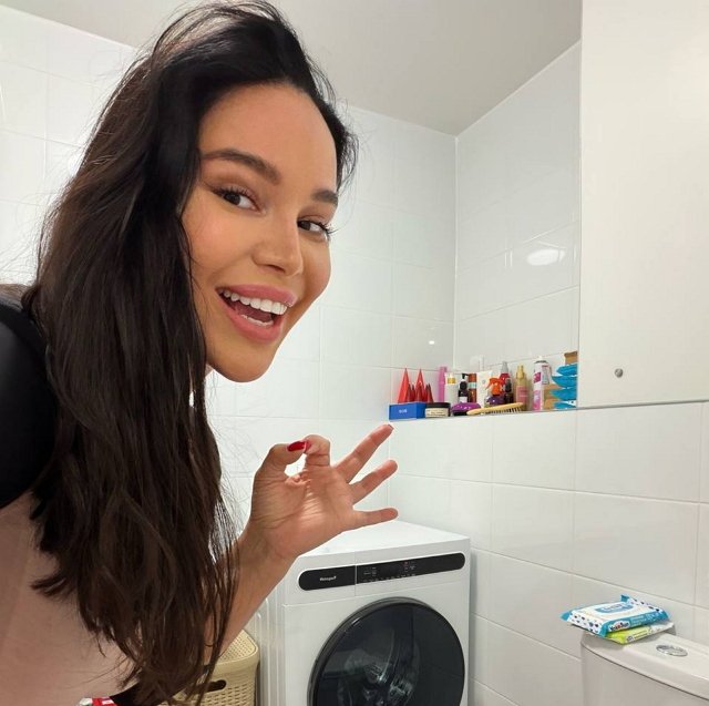 Катя Колисниченко хвастается подарками от щедрого поклонника Катя Колисниченко хвастается подарками от щедрого поклонника