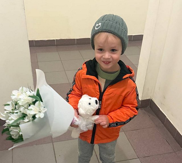 Клава Безверхова уехала в свою первую командировку в Минск