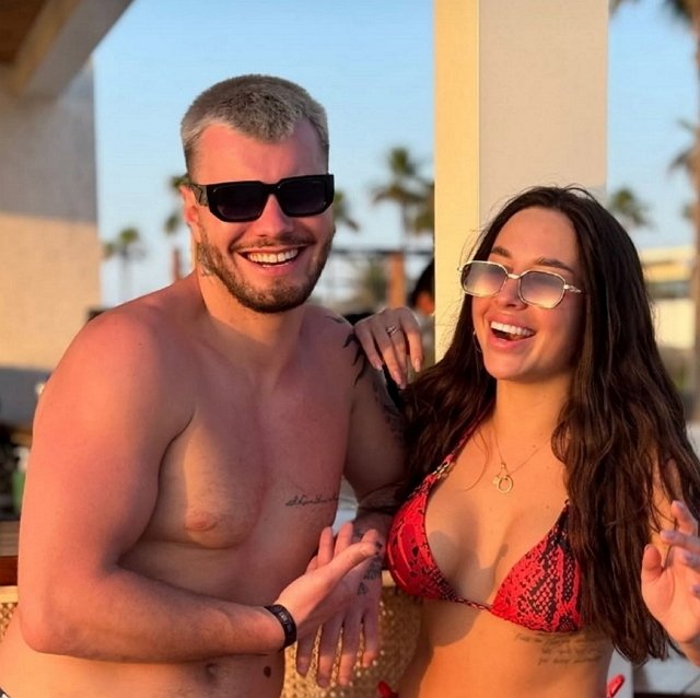 Сергей Хорошев прилетел к жене в Дубай