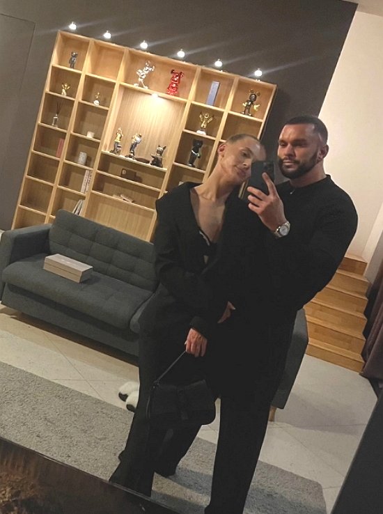 Антон Гусев снова влюблён и счастлив