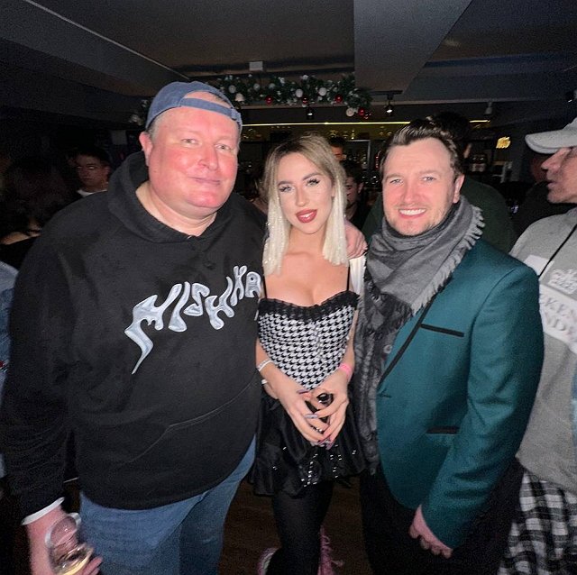 Кенели Сайкс встретила экс-участников Дома-2 на концерте Виты Чиковани