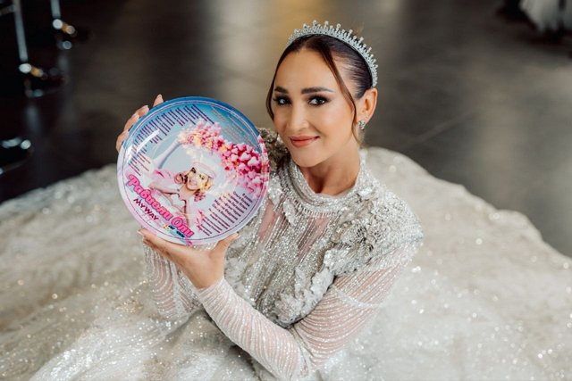 Ольга Бузова: Счастье не случается «просто так»