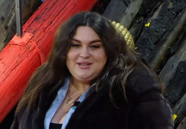 Кристина Филенкова осталась без кавалера Кристина Филенкова осталась без кавалера