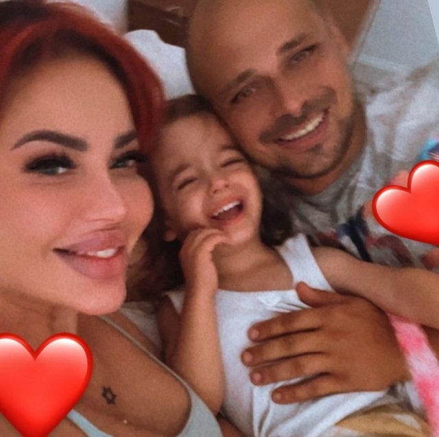 Виктория Салибекова всё ещё ревнует мужа к Юлии Белой